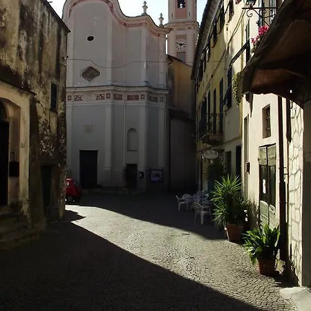 La Casa Del Capitano Vakantiehuis Imperia